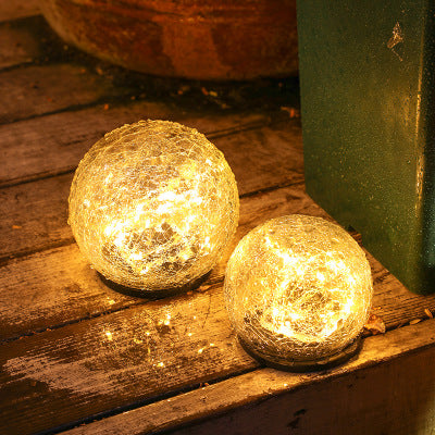 Cracked Ball Solar light