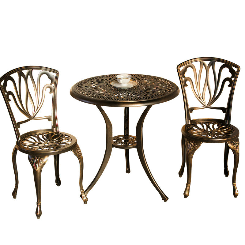 Nordic Outdoor Table and Chairs
