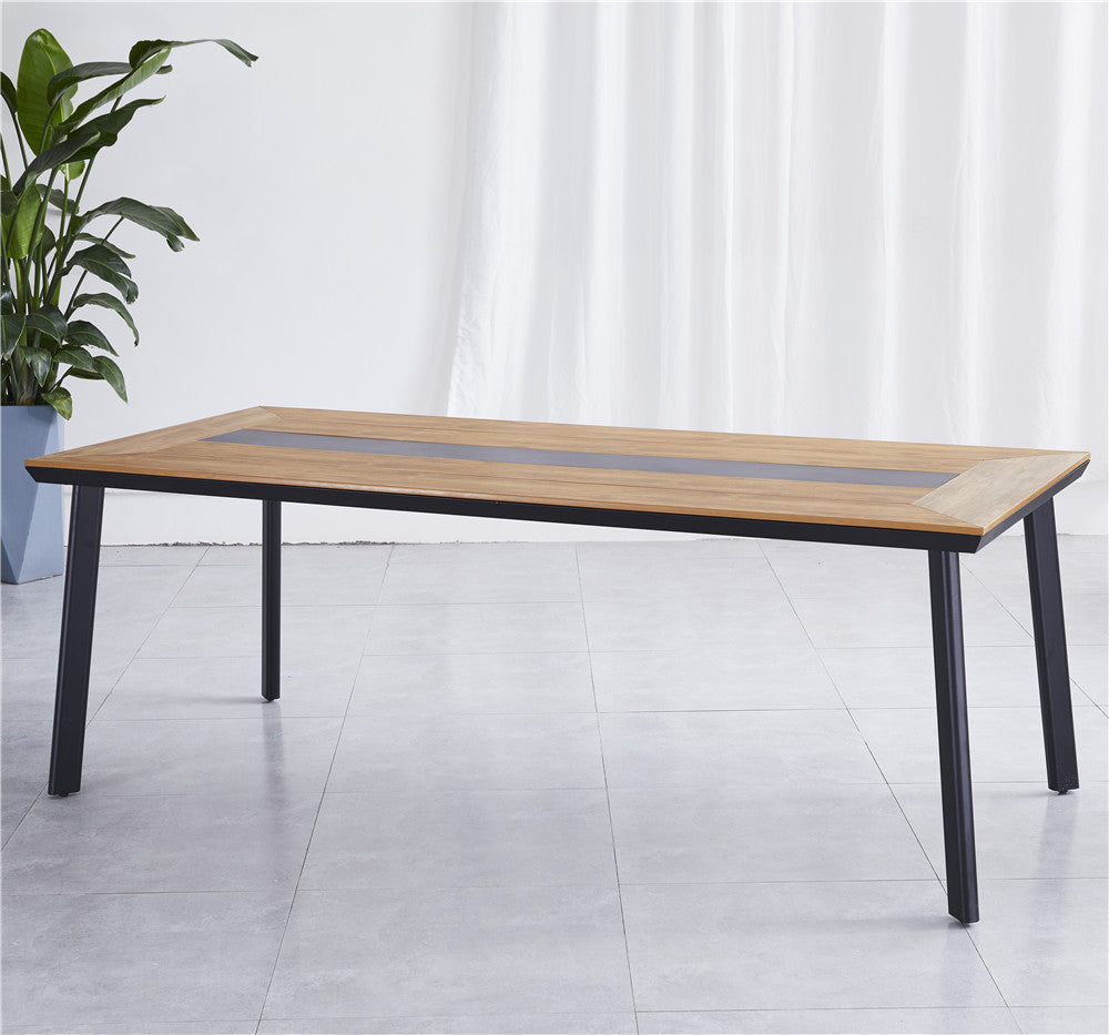 Charlotte Outdoor Table And Chair